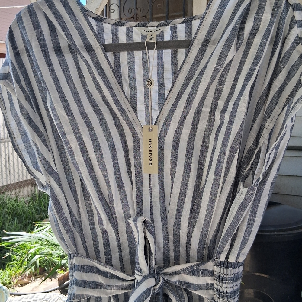 Striped Gray and White Dress - Picture 5 of 9